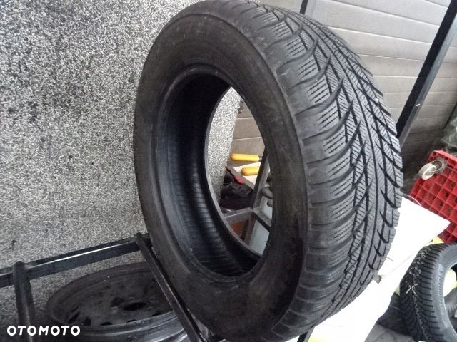 205/60/R16 92H BRIDGESTONE BLIZZAK LM001 - 2