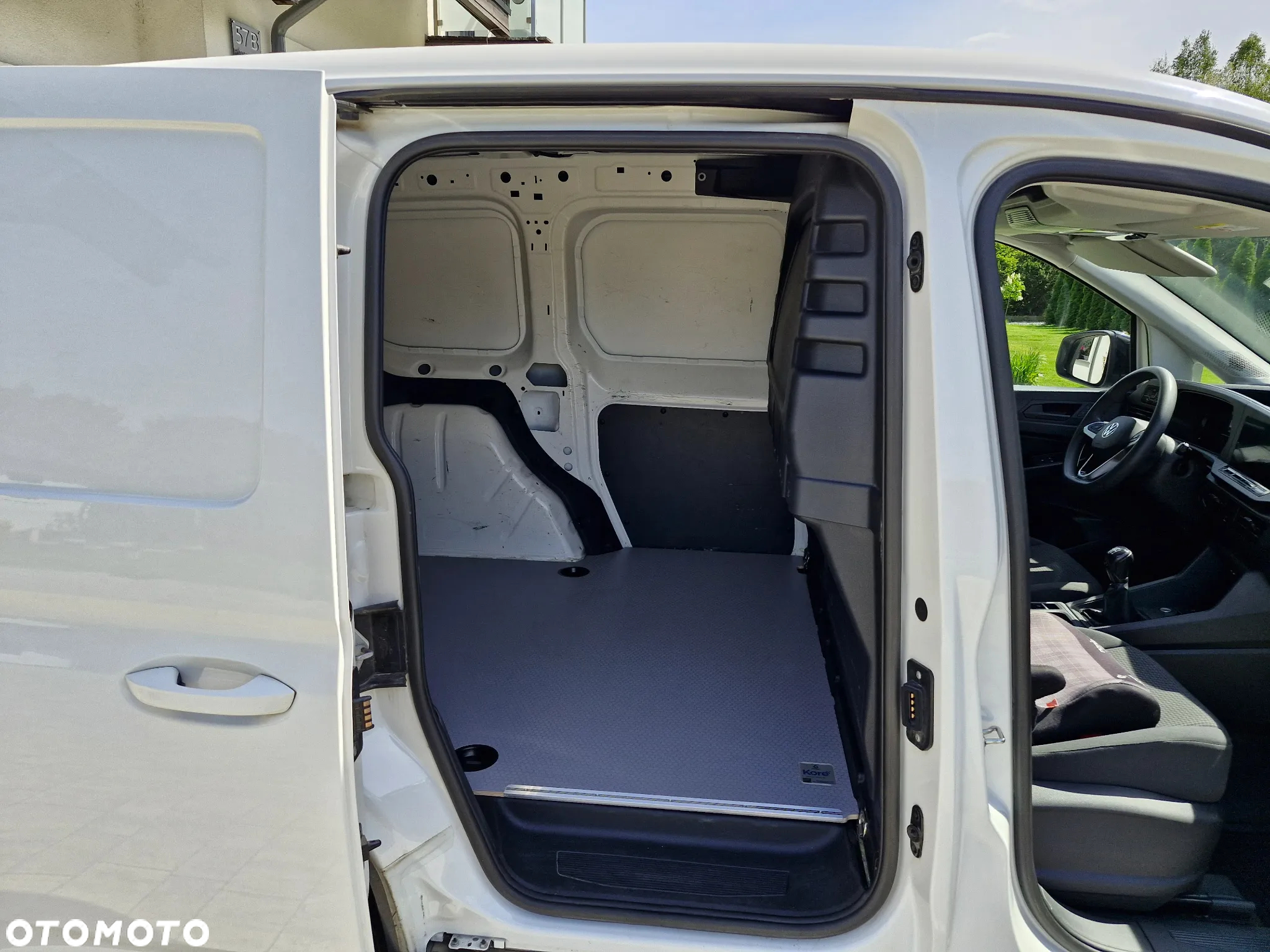 Volkswagen Caddy - 23