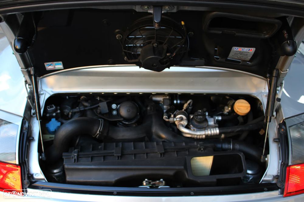 Porsche 911 (996) Turbo - 43