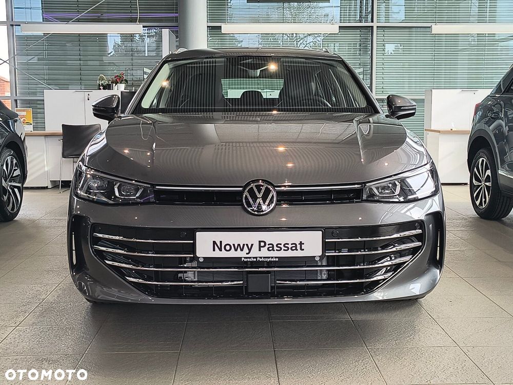 Volkswagen Passat 2.0 TSI Elegance DSG - 2