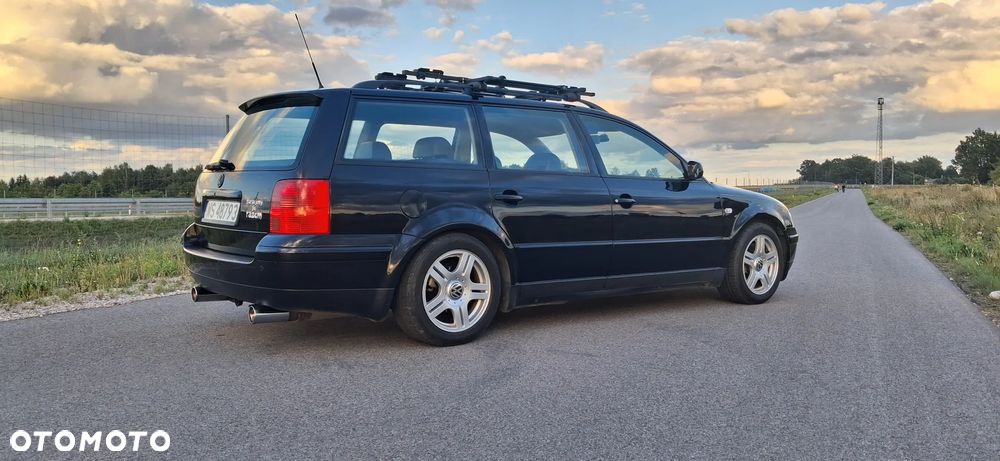 Volkswagen Passat 2.8 V6 4Motion Highline - 7