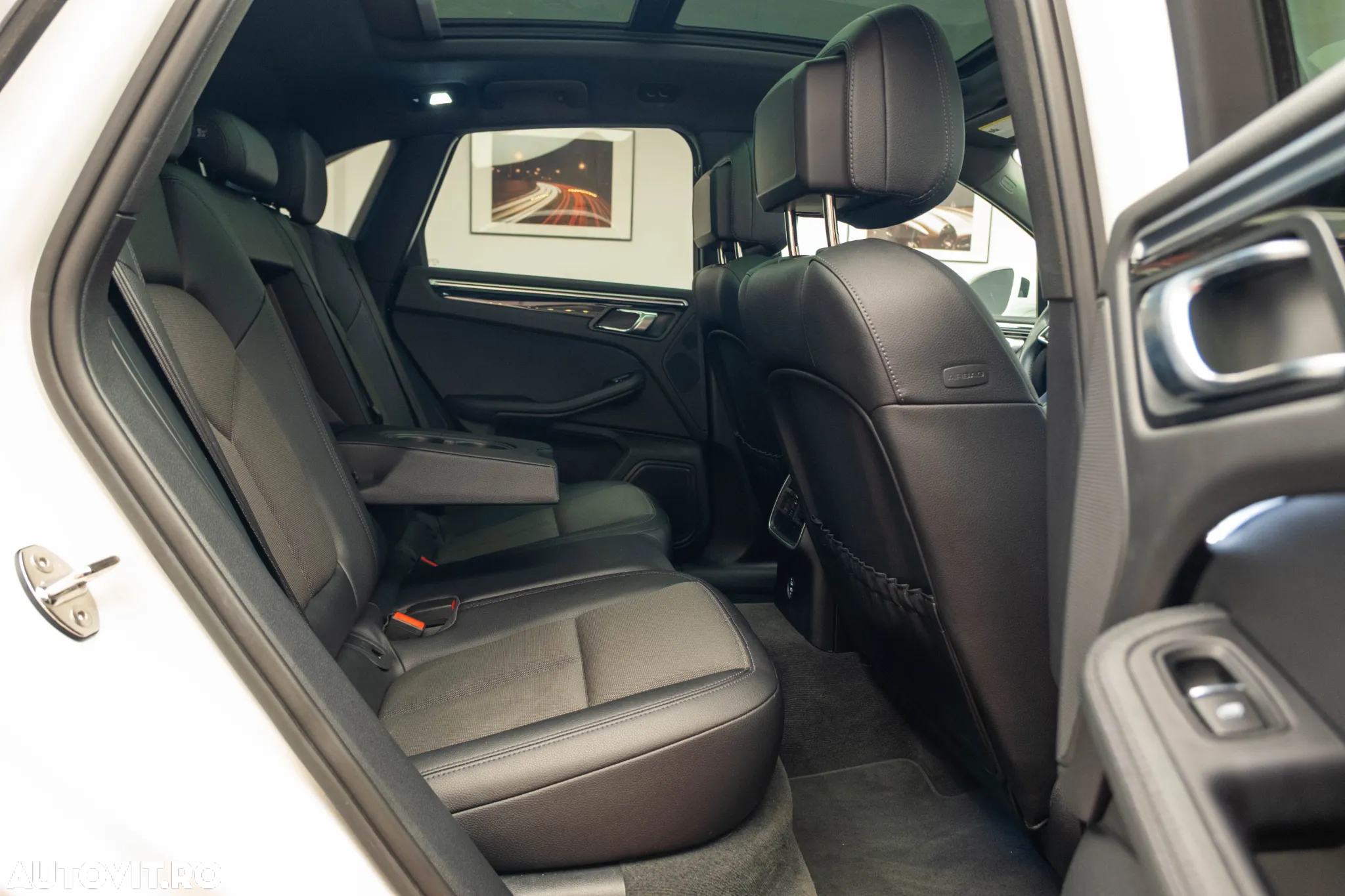 Porsche Macan - 32