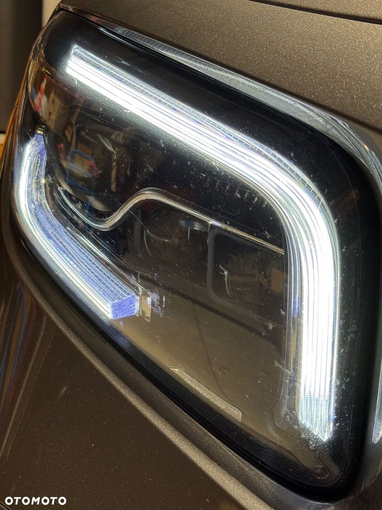 Mercedes-Benz GLB 220 d 4-Matic AMG Line 8G-DCT - 25