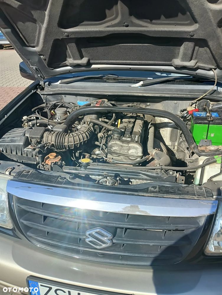 Suzuki Grand Vitara 2002 photo 4