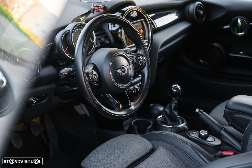 MINI 3 Portas Cooper D - 13