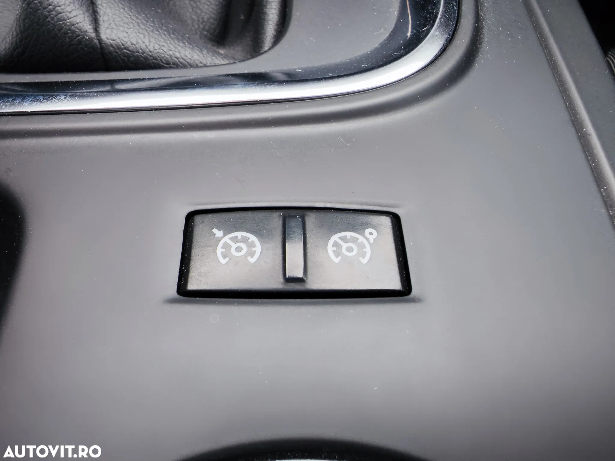 Renault Megane ENERGY TCe 140 EDC BUSINESS - 19