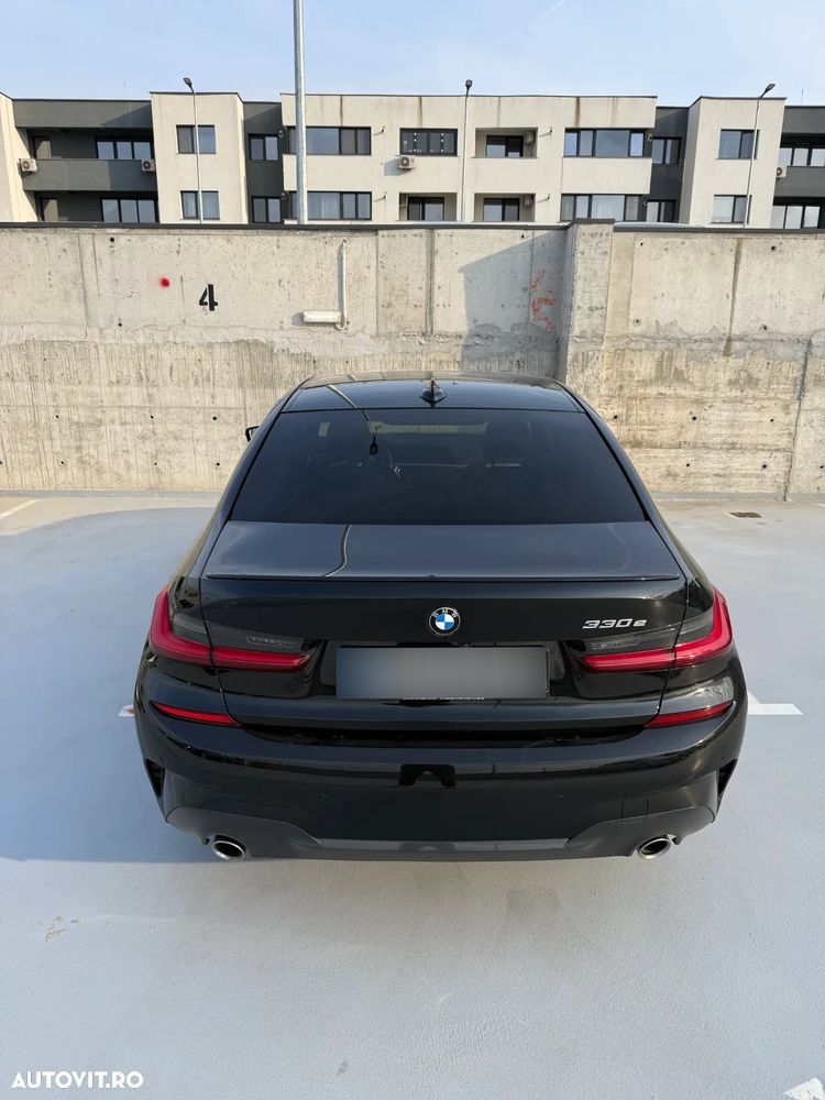 BMW Seria 3 330e AT PHEV - 9