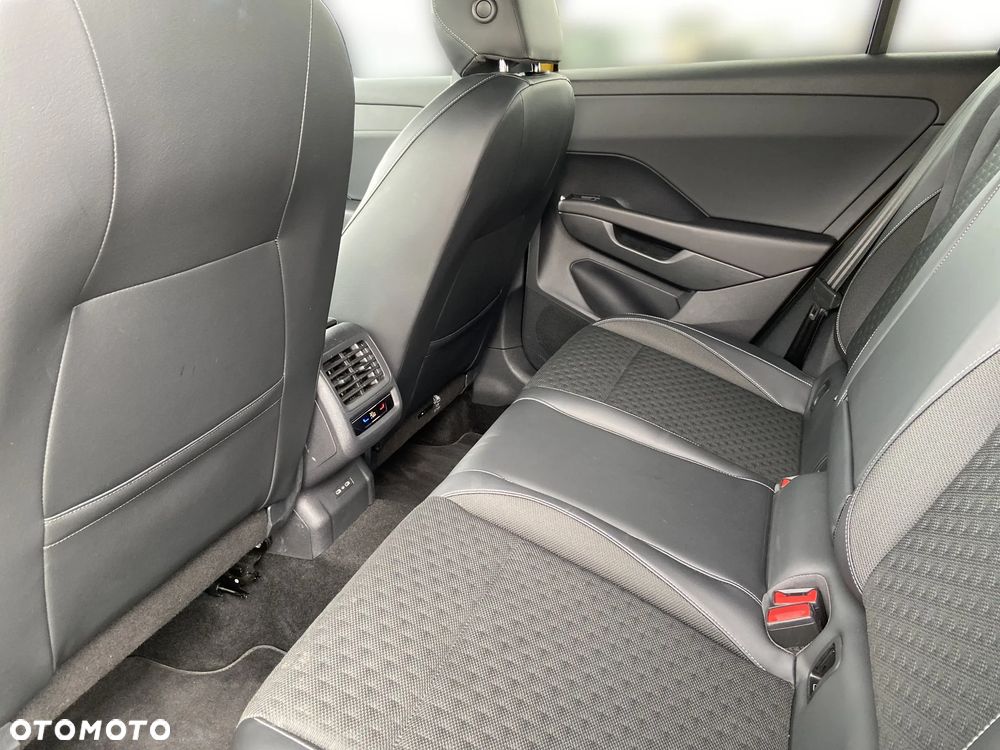 Volkswagen T-Roc 1.5 eTSI R-Line DSG - 14