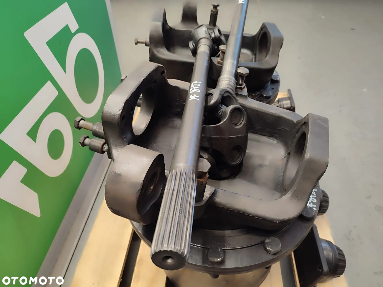 Zwolnica kompletna ACP0306880 Massey Ferguson 8727 - 5
