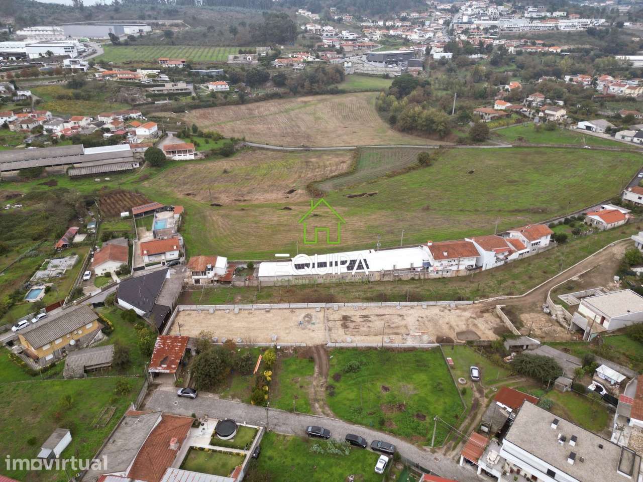 TERRENO PARA CONSTRUÇÃO - Grande imagem: 2/8