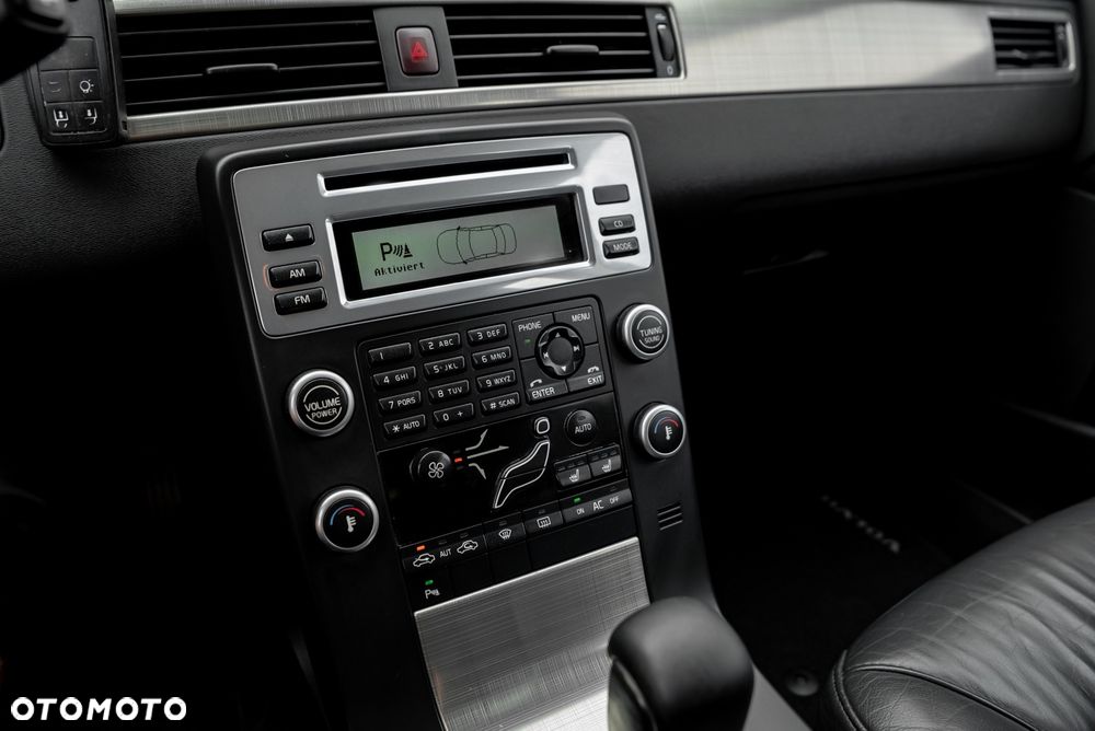 Volvo V70 2.5T Summum - 34