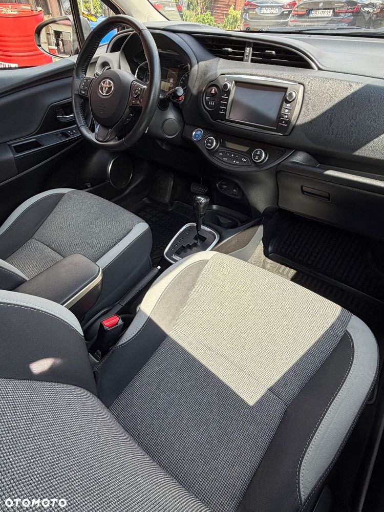 Toyota Yaris 1.5 20th Anniversary CVT - 27