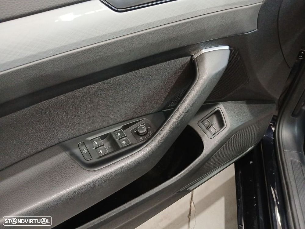 VW Passat Variant 1.4 TSI GTE Plug-in - 13