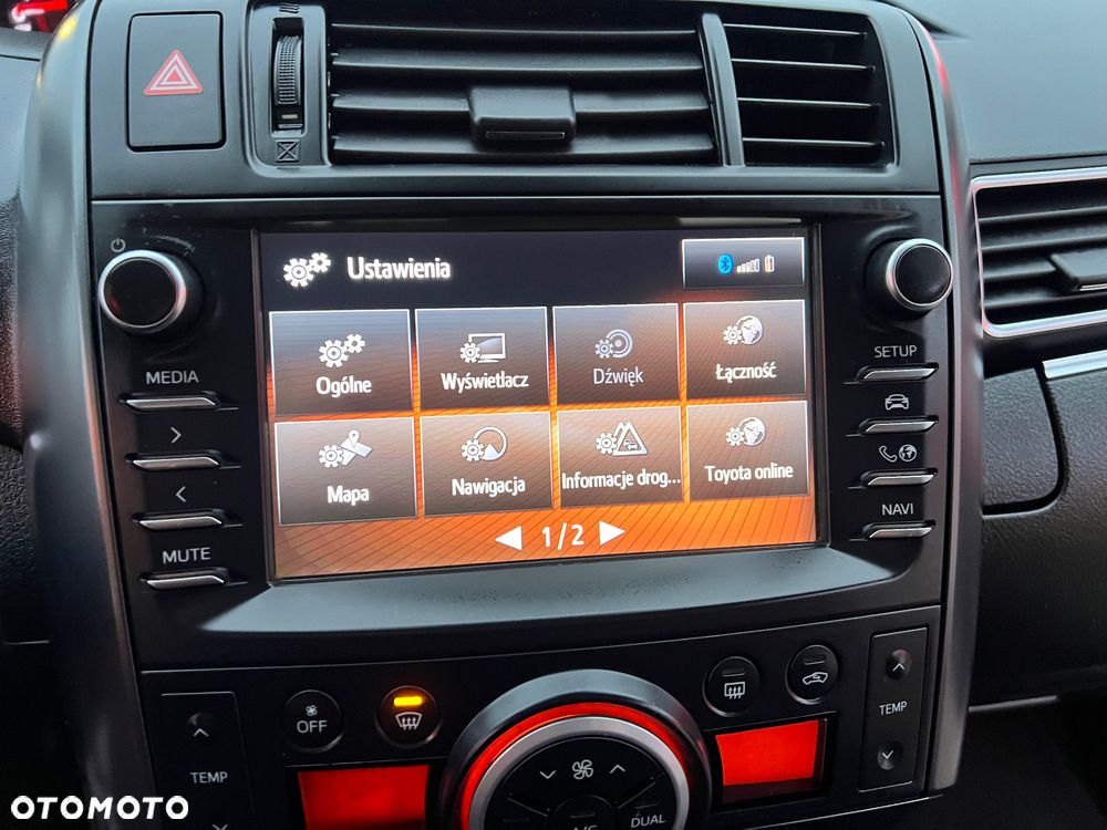 Toyota Verso 1.8 Sol plus NAVI 7os - 14
