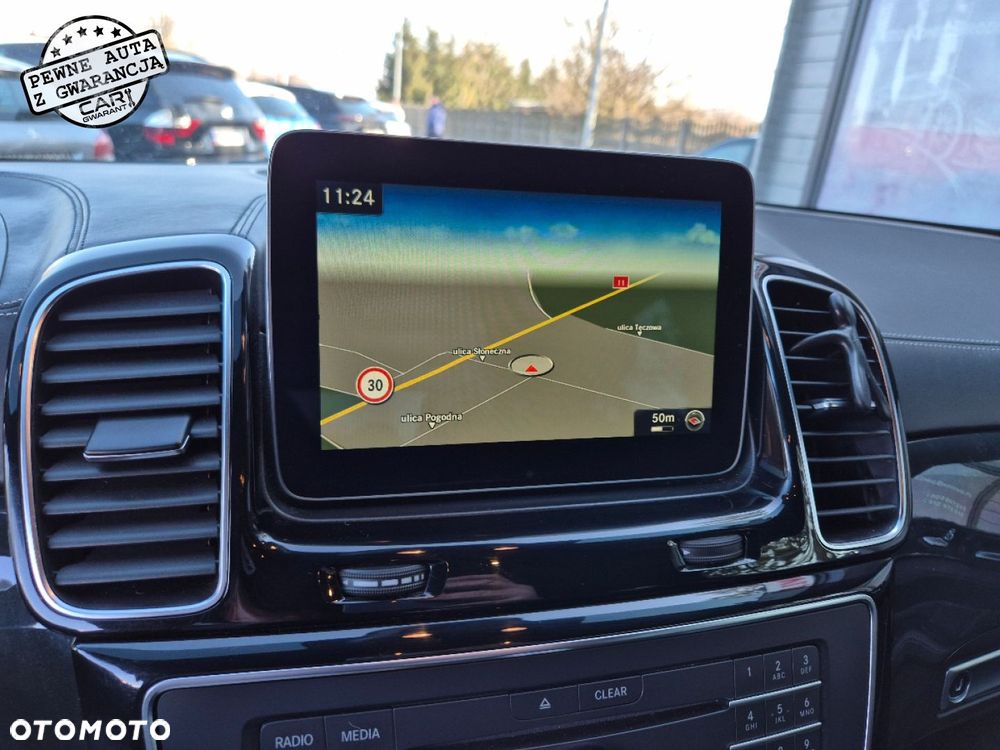 Mercedes-Benz GLE - 38