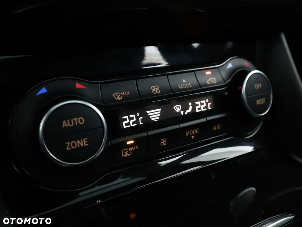 Infiniti Q30 1.5d - 28