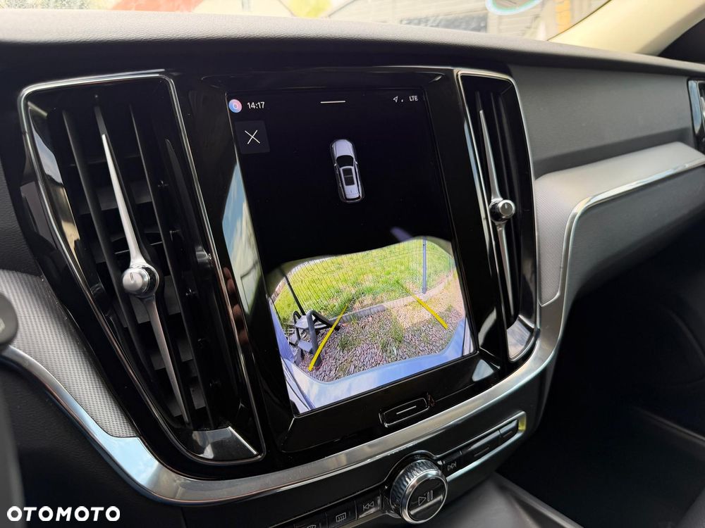 Volvo V60 Cross Country B4 D AWD Geartronic - 21
