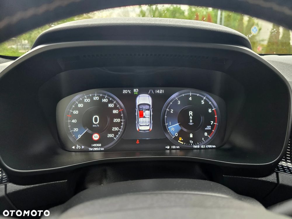 Volvo XC 40 - 32