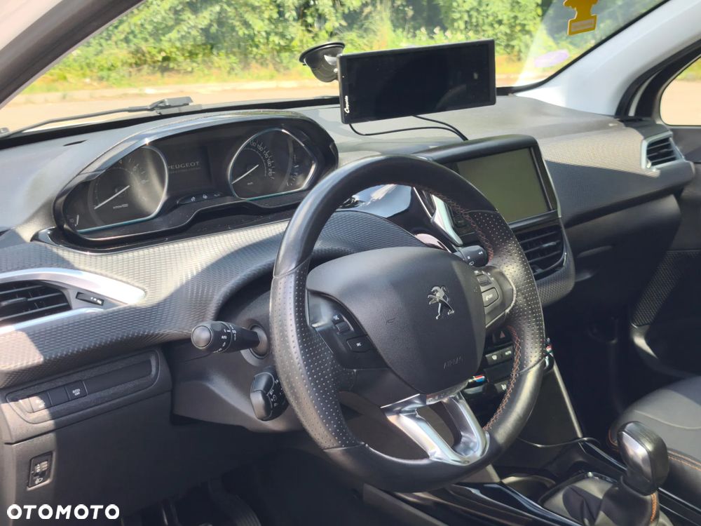 Peugeot 2008 1.2 Pure Tech Crossway S&S - 12