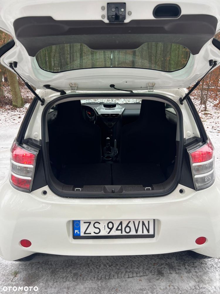 Toyota iQ 1.0 Sol - 6