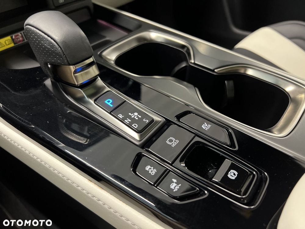 Lexus NX 350h F Sport AWD - 30