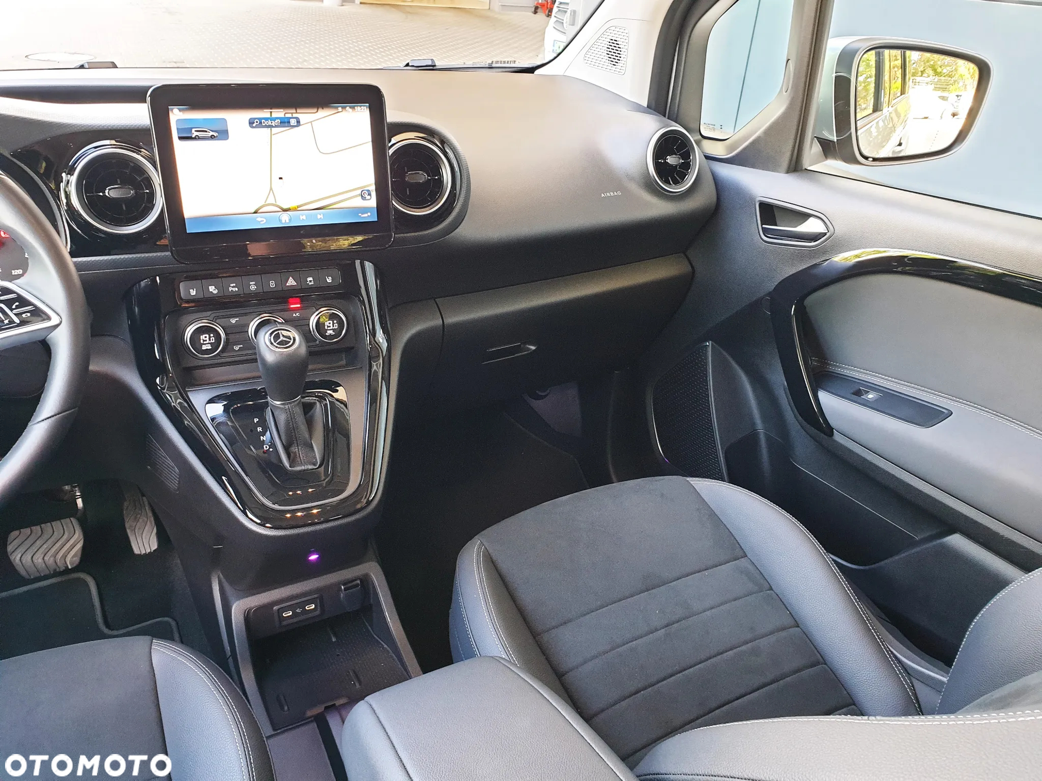 Mercedes-Benz Klasa T 180 d Style - 11