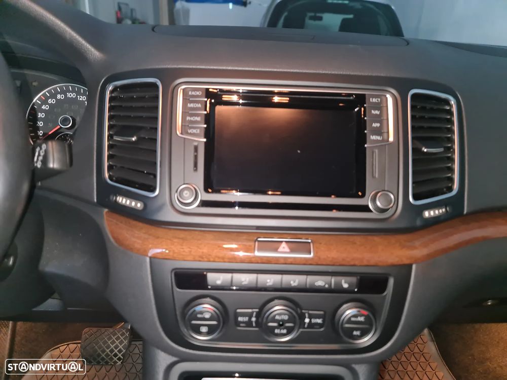 VW Sharan 2.0 TDI Blue Highline DSG - 7