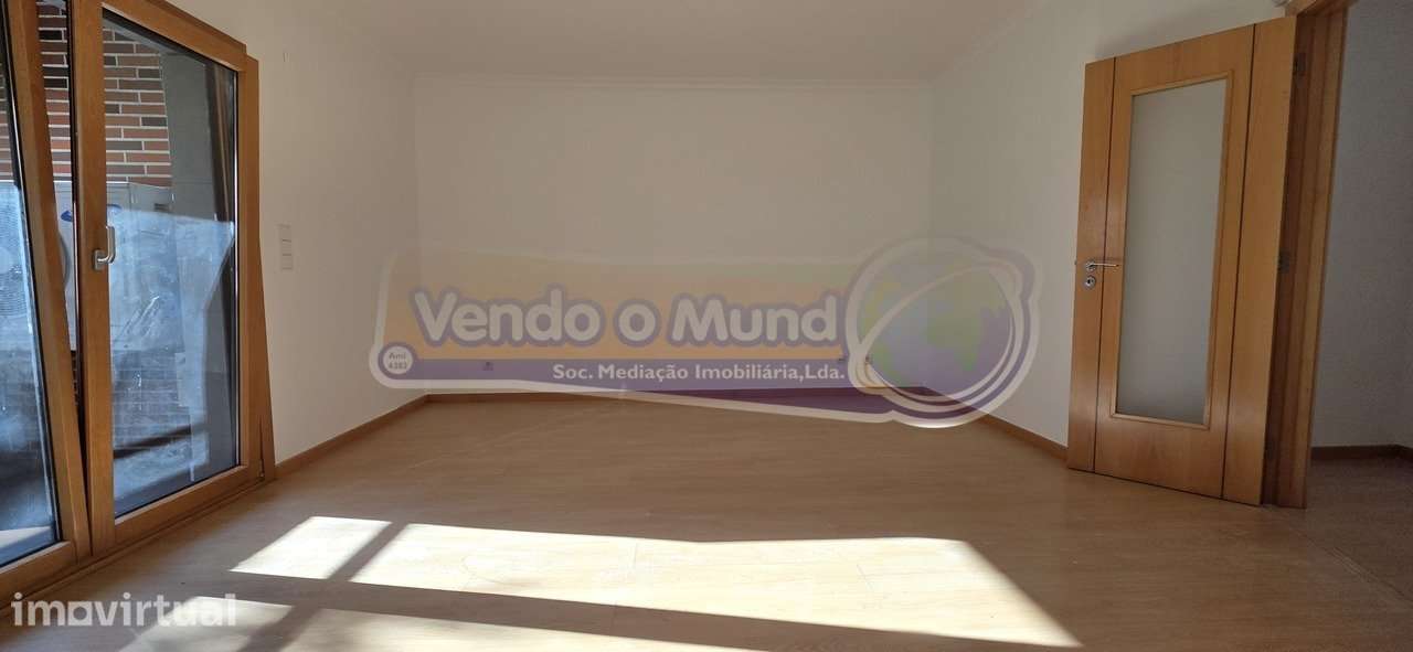 Apartamento T2 em Alverca do Ribatejo (ALV266) - Grande imagem: 5/24