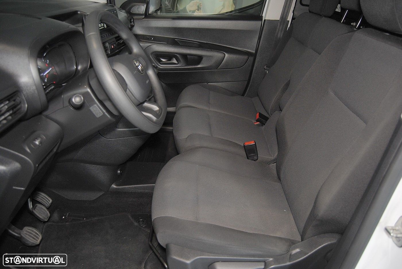 Toyota Proace City 1.5D L2 Comfort - 13