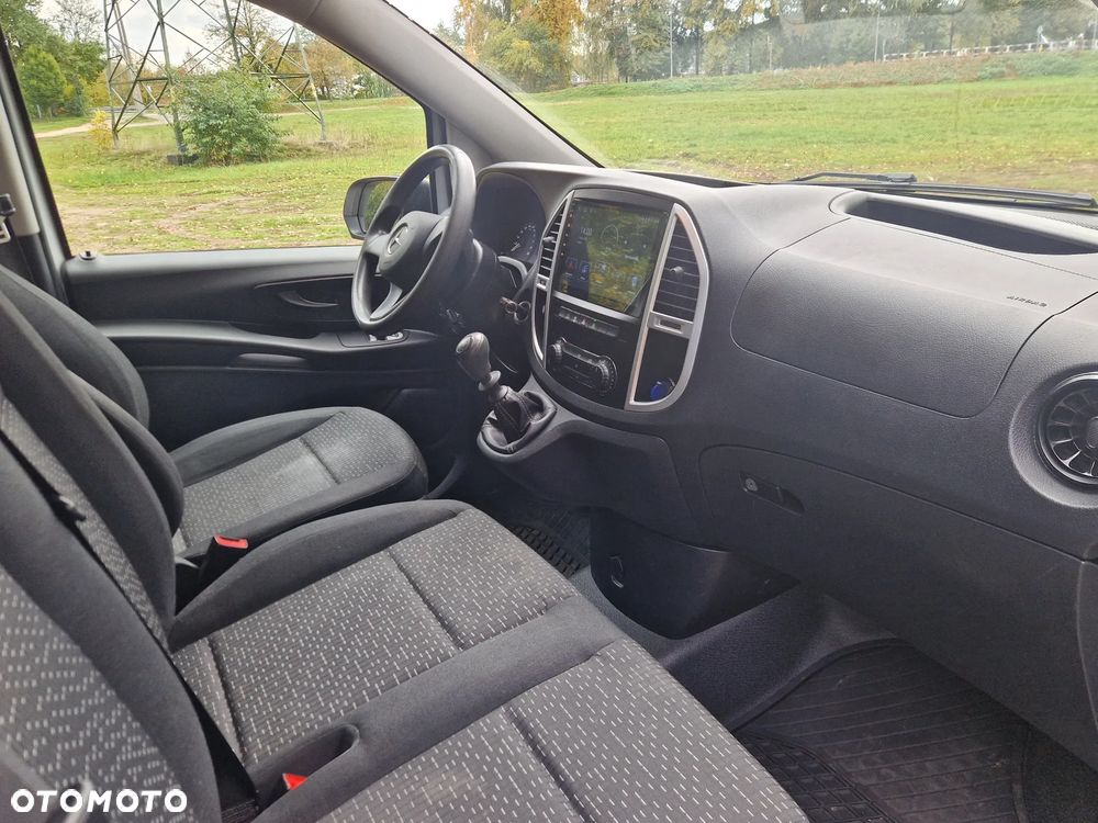 Mercedes-Benz Vito - 21