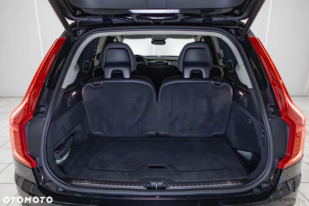 Volvo XC 90 T8 AWD Plug-In Hybrid Ultimate Bright 7os - 40
