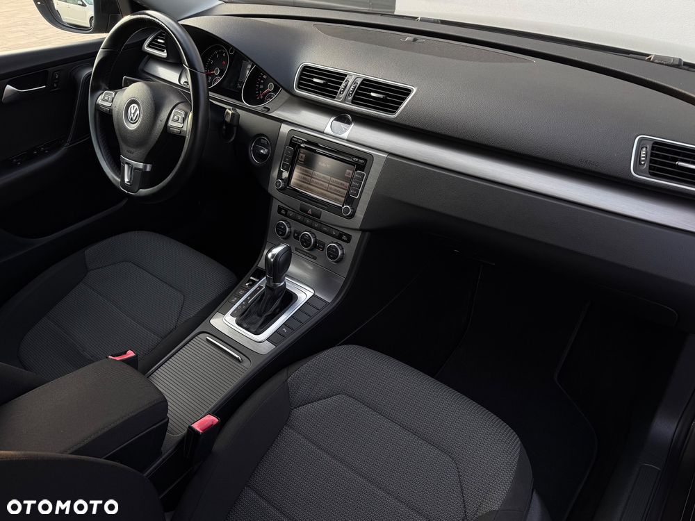 Volkswagen Passat 1.8 TSI DSG Comfortline - 27