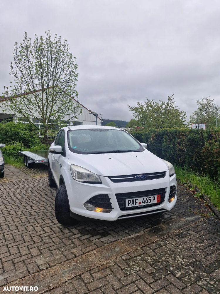 Ford Kuga 2.0 TDCi 2x4 Titanium - 12