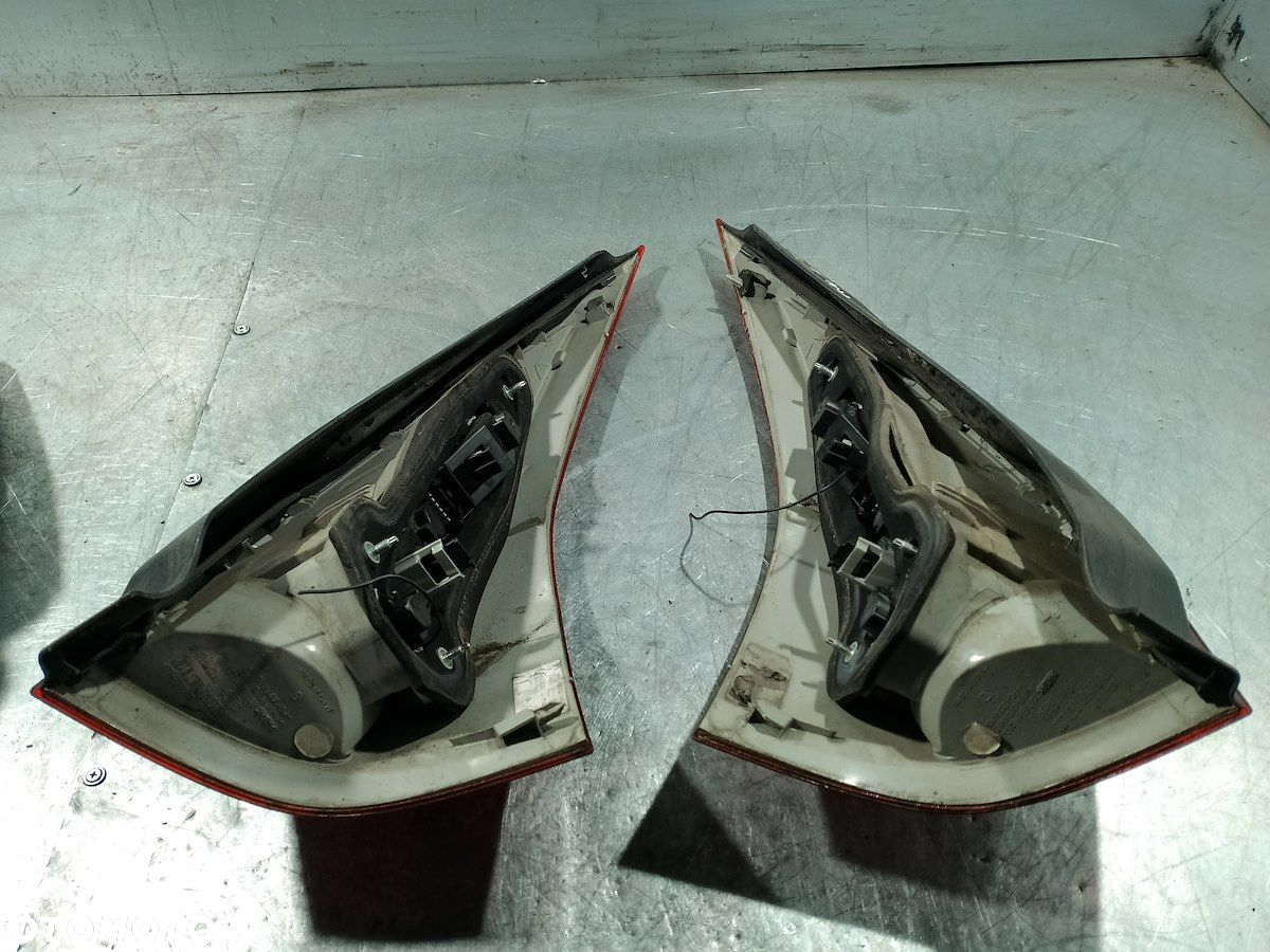LAMPY TYŁ KOMPLET MEGANE II LIFT HATCHBACK 5  8200417349  8200417351 - 7