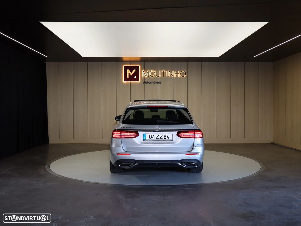 Mercedes-Benz E 300 de AMG Line — photo 4