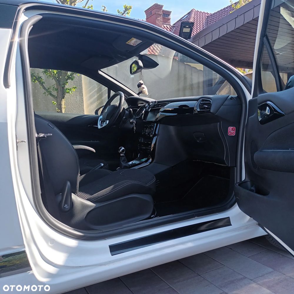 Citroën DS3 PureTech 82 Chic - 4