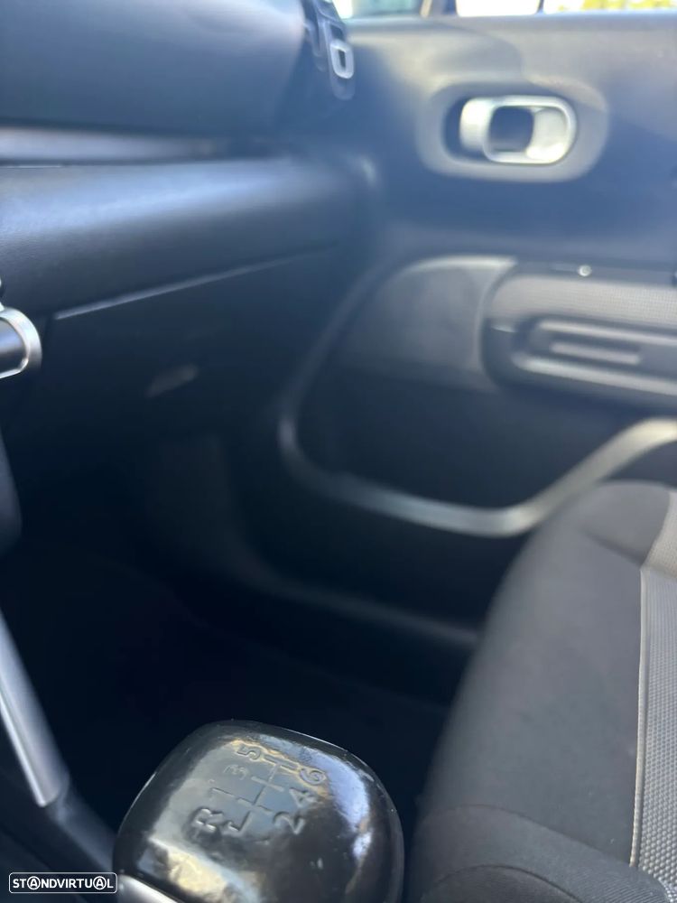 Citroën C3 Aircross 1.6 BlueHDi Shine S&S - 25