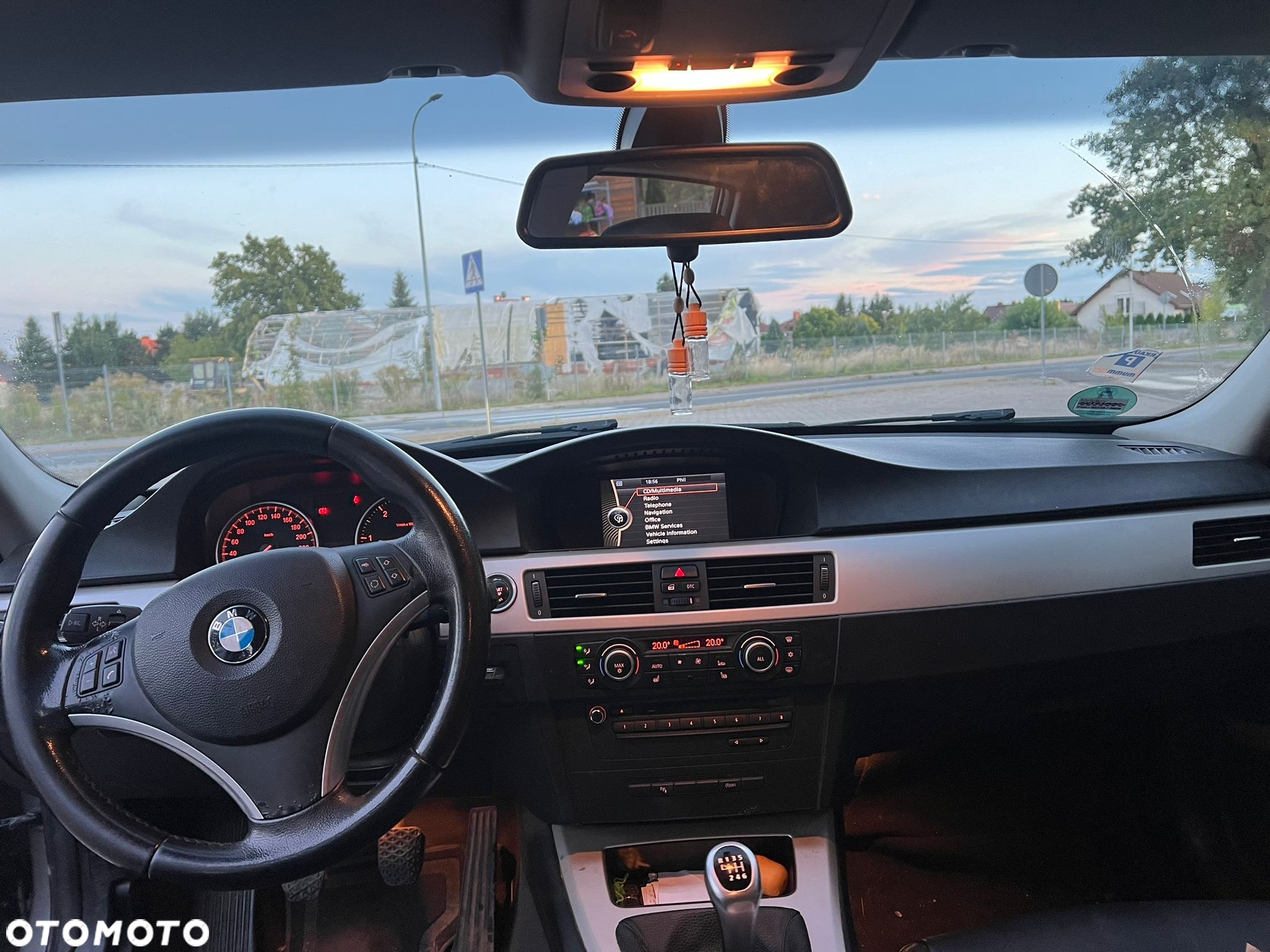 BMW Seria 3 320d - 8