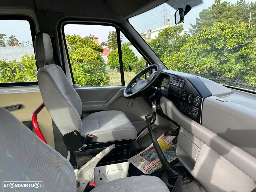 VW LT 35 2.5 TDI 9L/CADEIRA DE RODAS COM PLATAFORMA ELEVATORIA - 38