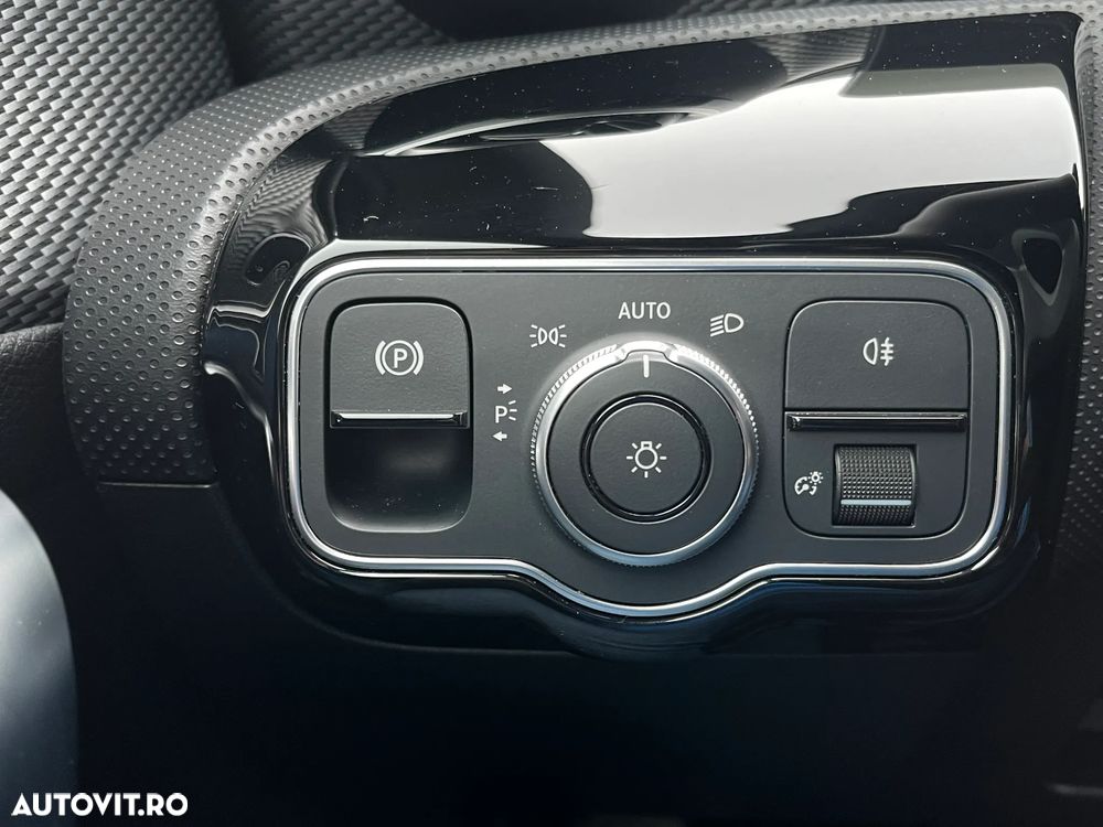 Mercedes-Benz A 250 e 8G-DCT - 20