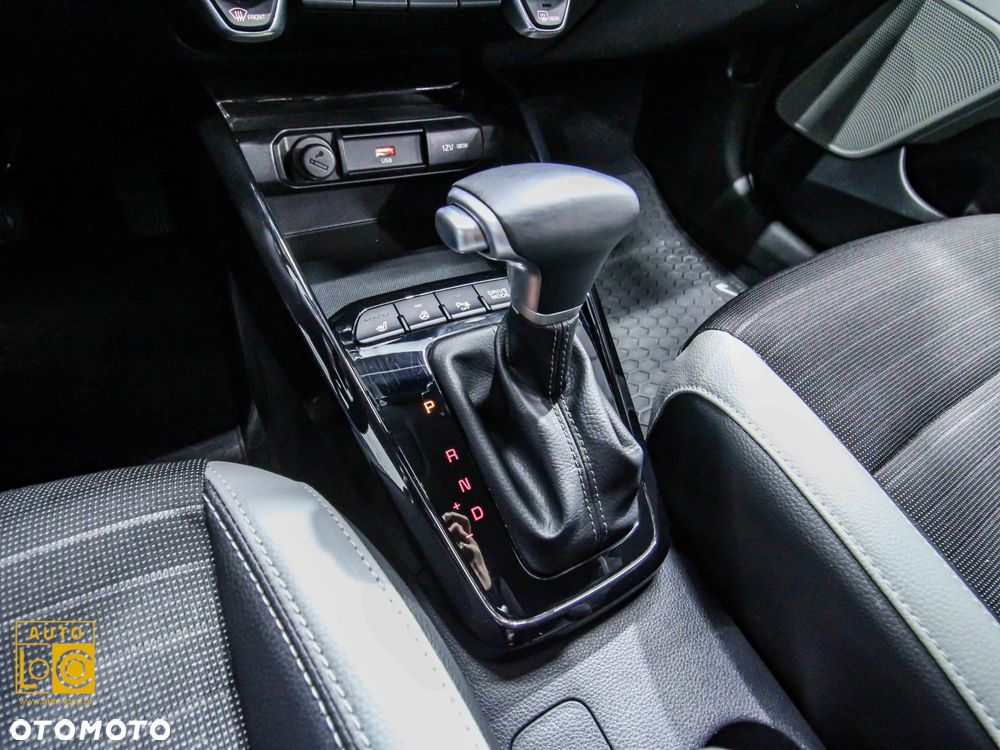 Kia Stonic 1.0 T-GDI L Business Line DCT - 24