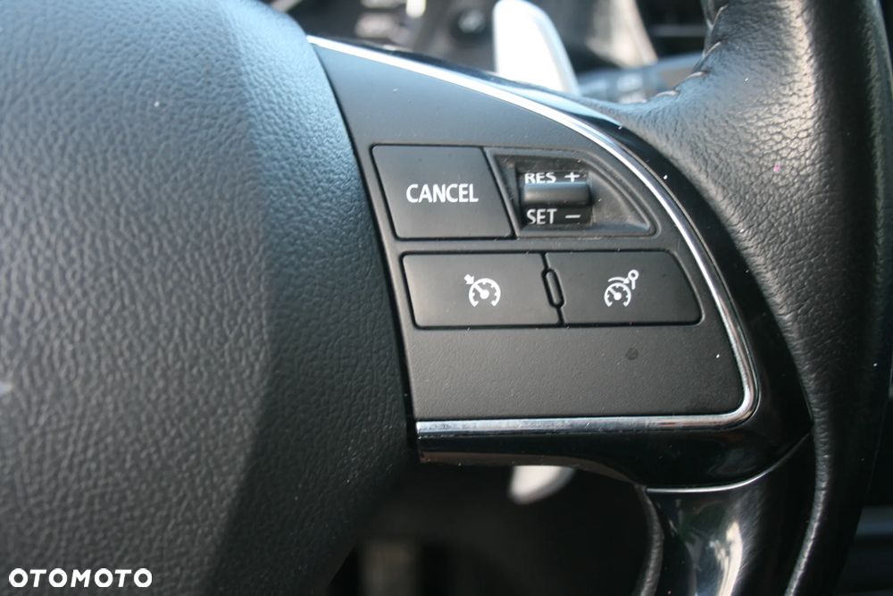 Mitsubishi Outlander 2.0 Intense 4WD CVT - 21