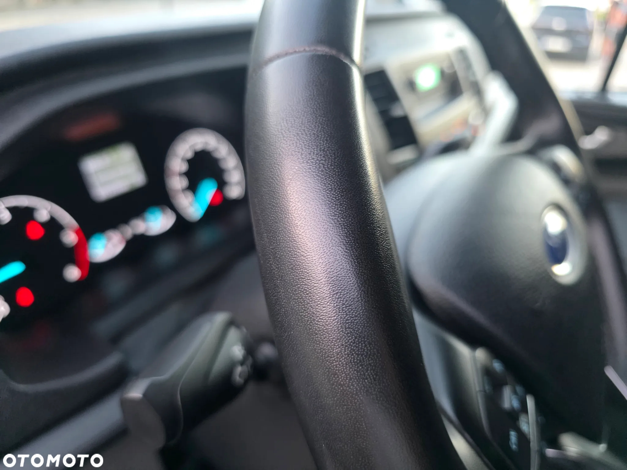 Ford Transit Custom - 13
