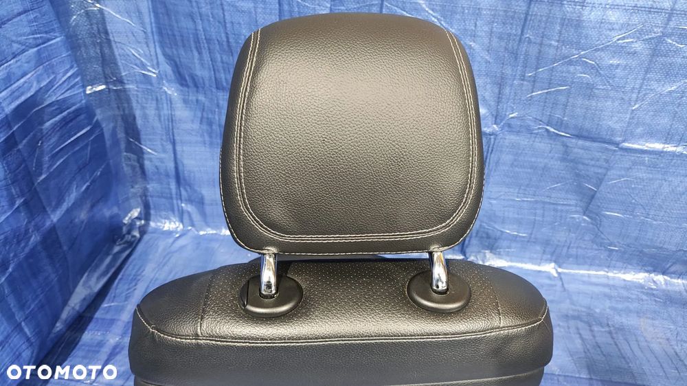 FOTEL PRAWY PRZÓD EKO SKÓRA EKOSKÓRA CZARNA PERFOROWANA GRZANY OSŁONA PRZEŁĄCZNIK PANEL ZAGŁÓWEK AIRBAG PODUSZKA MERCEDES W205 - 9