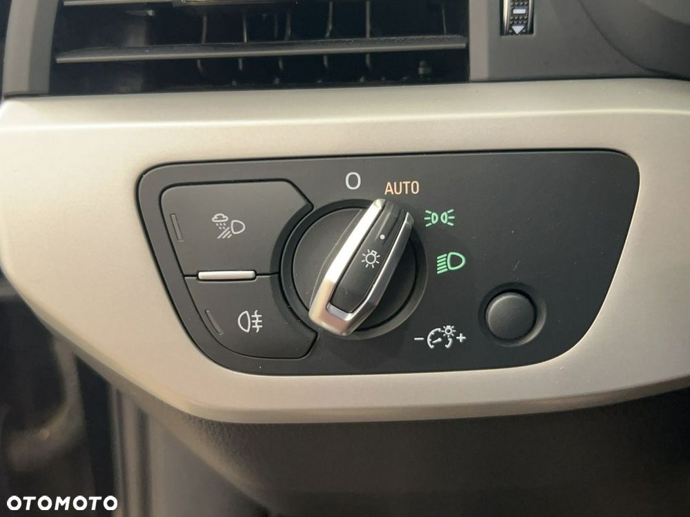 Audi A4 Limousine 35 TDI mHEV Advanced S tronic - 27