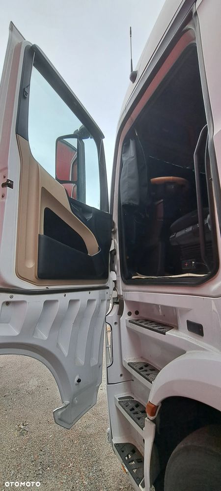 Mercedes-Benz Actros MP4 - 6