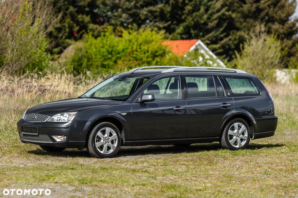 Ford Mondeo 1.8 Ghia - 5