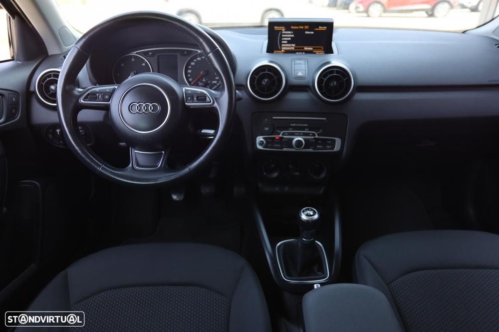 Audi A1 Sportback 1.4 TDI Design - 18