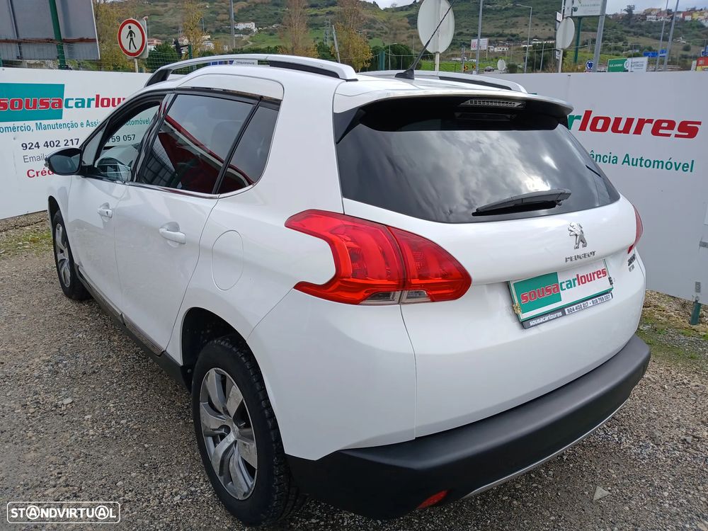 Peugeot 2008 1.2 PureTech Style - 16