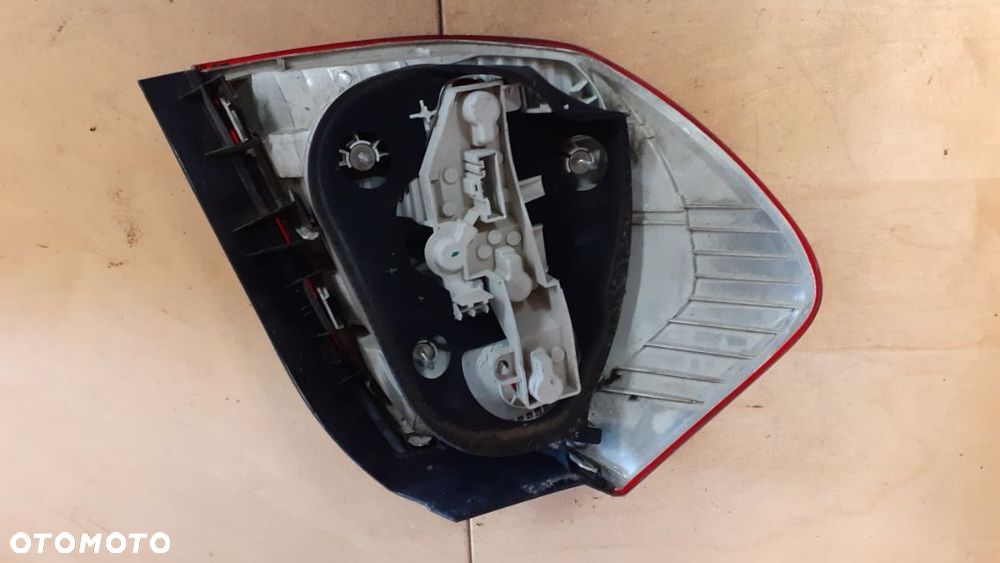 LAMPA TYŁ TYLNA PRAWA BMW 1  E87 LIFT - 2